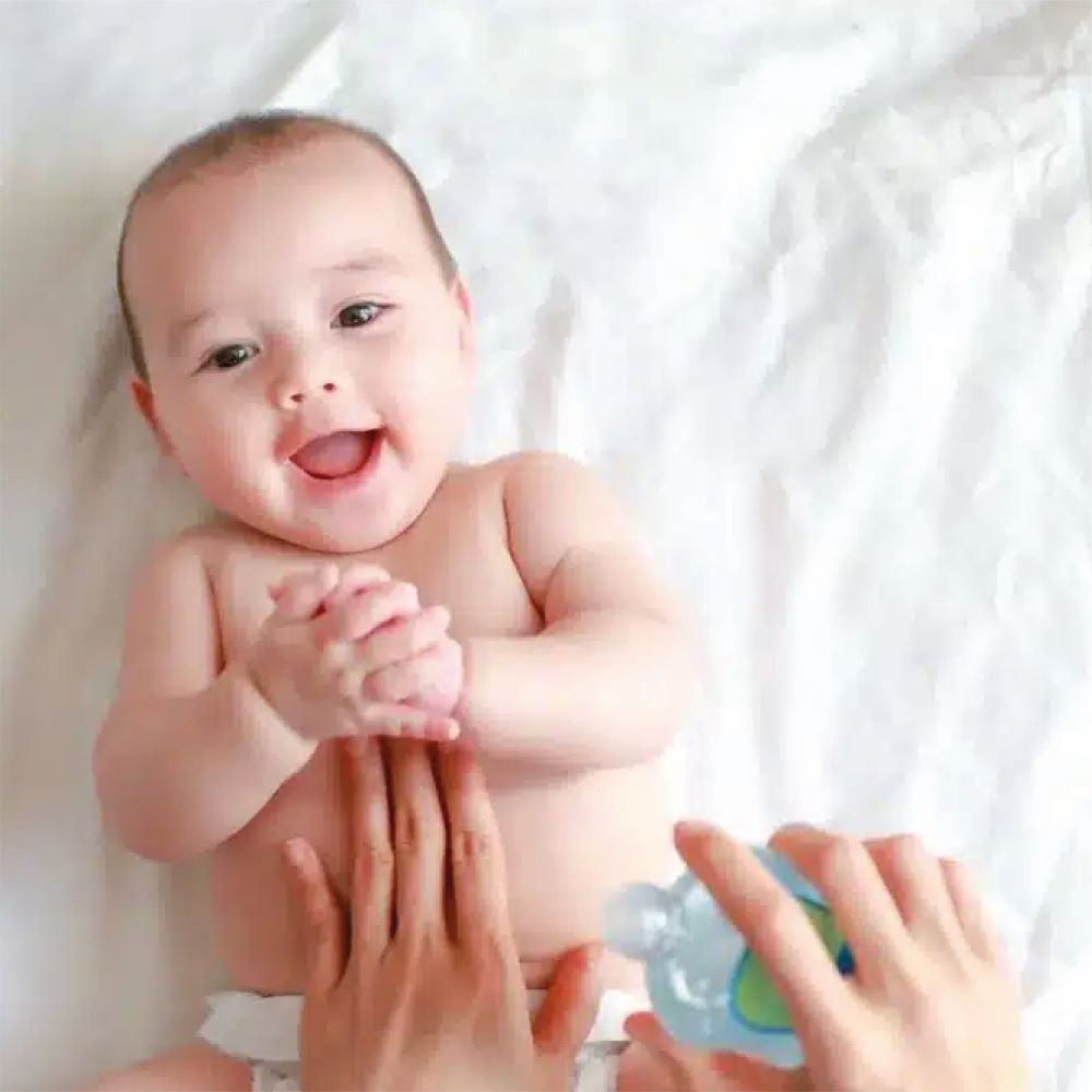 العناية بالطفل